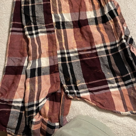 Bleached Plaid Longsleeve - Picture 2 of 2